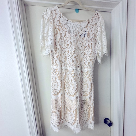 Lulu’s Lace A-line Overlay Dress with nude backing - Picture 1 of 3